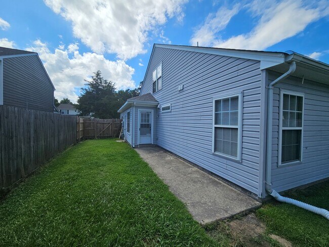 Building Photo - OCEAN LAKES