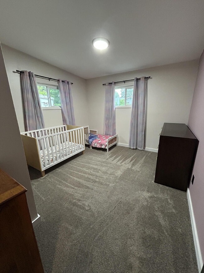 Building Photo - Charming 3-Bedroom Haven with 2 Baths & 1700 Sq Ft of Comfort in Moscow, ID!