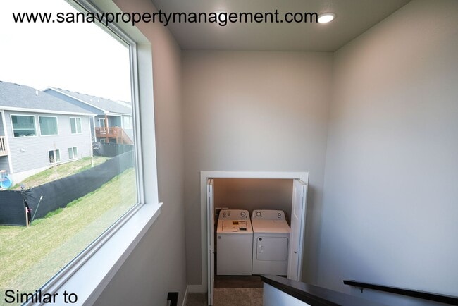 Building Photo - Move-In Special: December Rent FREE for December 1st Move-Ins Only!