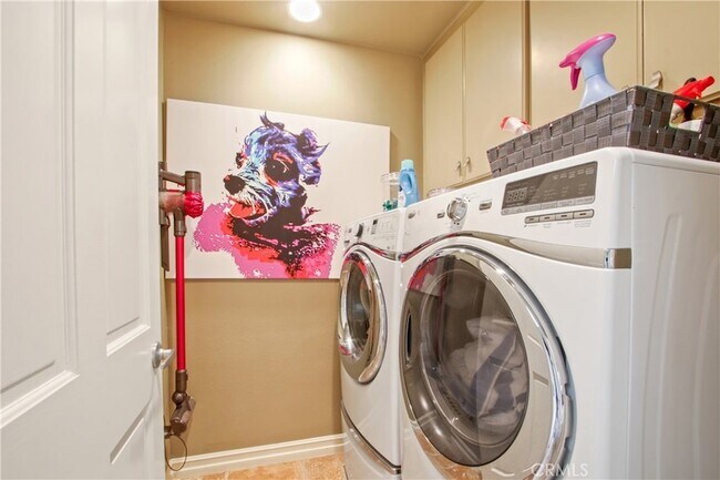 Building Photo - 22872 Via Cordova