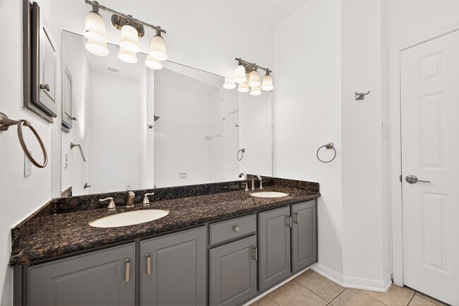 Building Photo - 22 Westwinds Cir