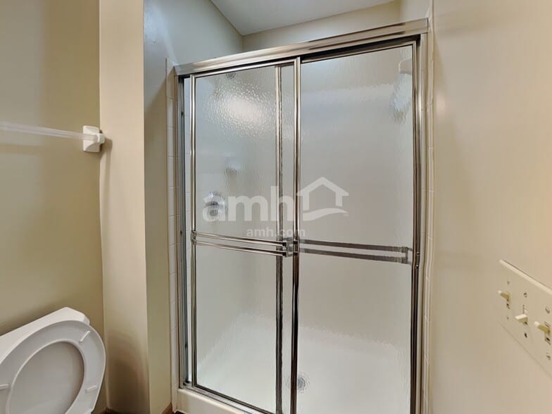 Building Photo - 2356 Maribeth Pl