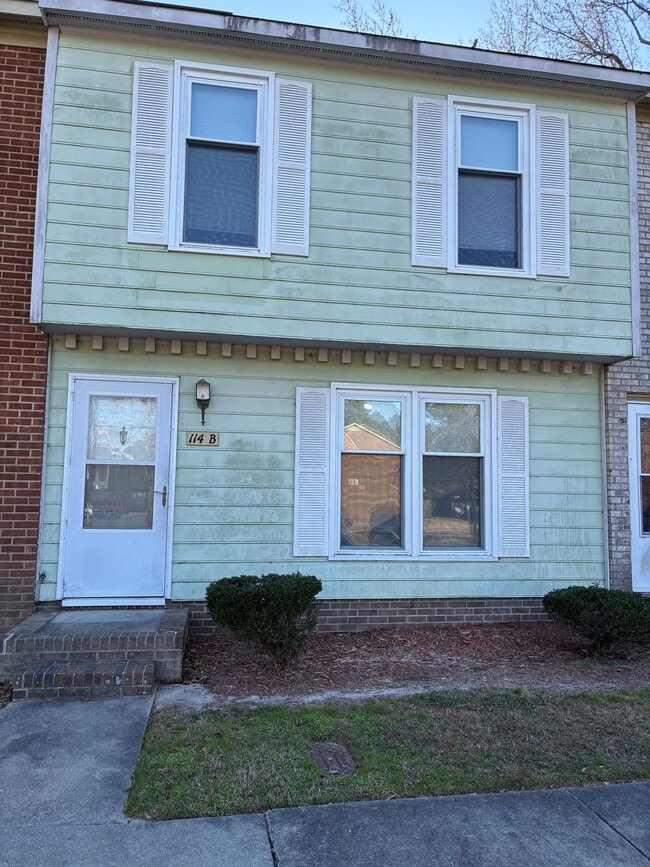 Building Photo - 114 Concord Dr