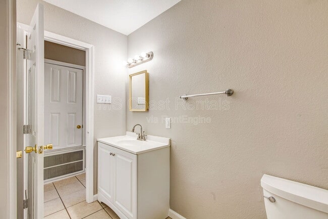 Building Photo - 6569 Cortez Cir