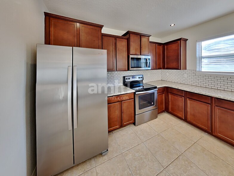 Building Photo - 5010 Windbourne Way