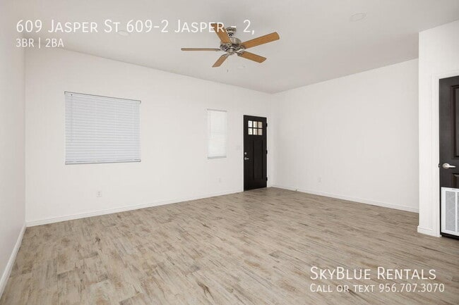 Building Photo - 609 Jasper St