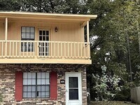 Building Photo - 106 Kimeran Ln