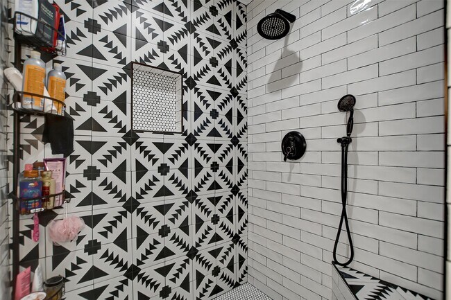 Building Photo - 25401 Hunting Trail