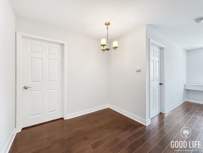 Building Photo - Stunning 2BD/2BA Condo in Little Italy W/ ...