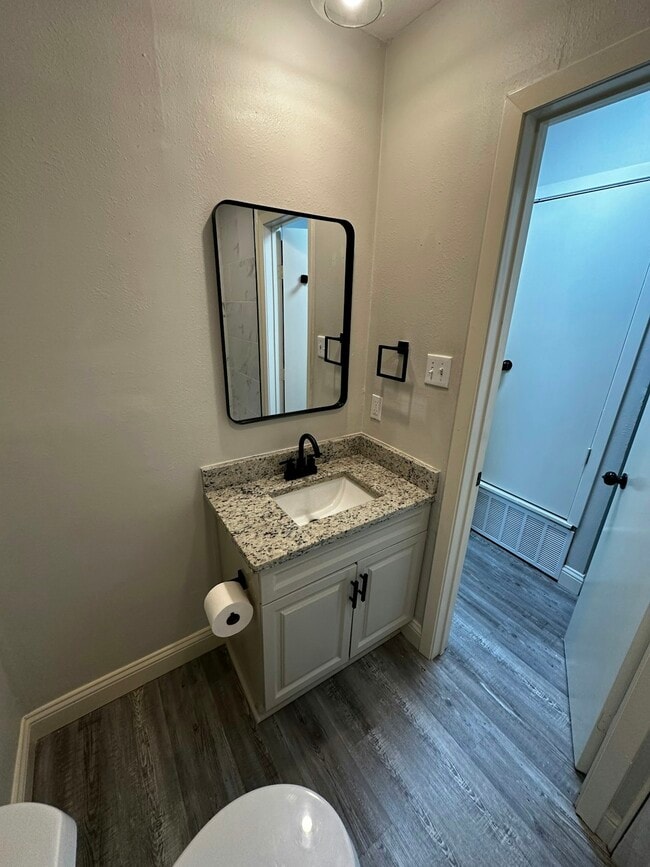 Building Photo - 415 N 19th St