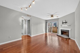 Building Photo - 18800 Egret Bay Blvd