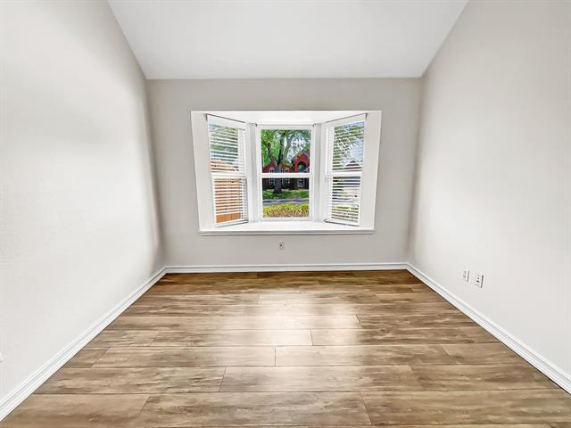 Building Photo - 605 Pheasant Knoll