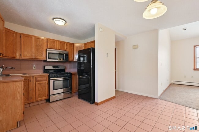 Building Photo - 1-3 Magnolia St