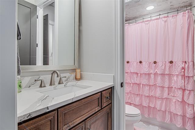 Building Photo - 13924 E Riviera Dr