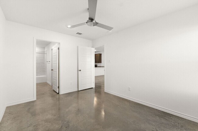 Building Photo - 1259 Concord Dr