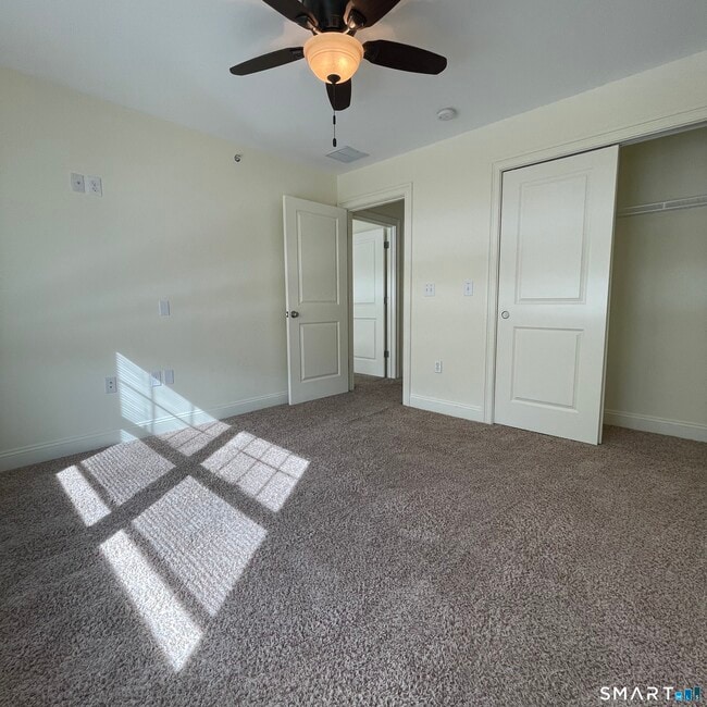 Building Photo - 157 W Main St