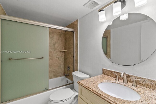 Building Photo - 4140 Woodside Dr