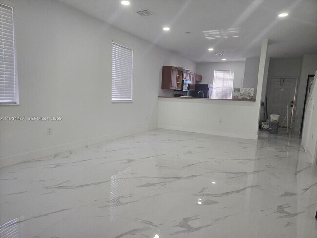 Building Photo - 17337 NW 7th Ave