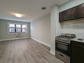 Building Photo - 456 W Barry Ave