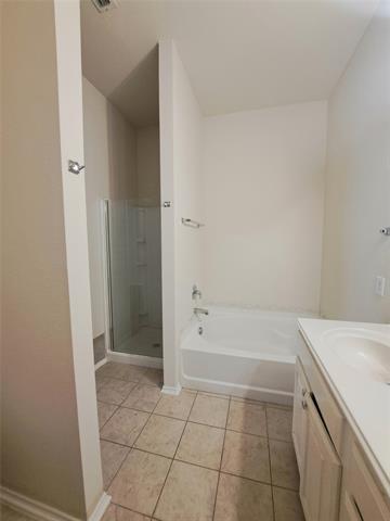 Building Photo - 400 Angler Dr