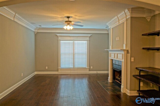 Building Photo - 551 W Mossyleaf Dr SW