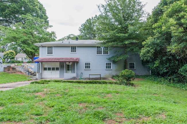 Building Photo - 120 Grove Rd