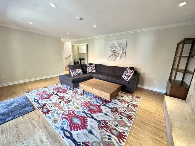 Building Photo - Beautiful San Rafael Home