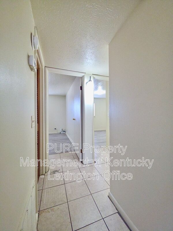 Building Photo - 304 Quachita Trail