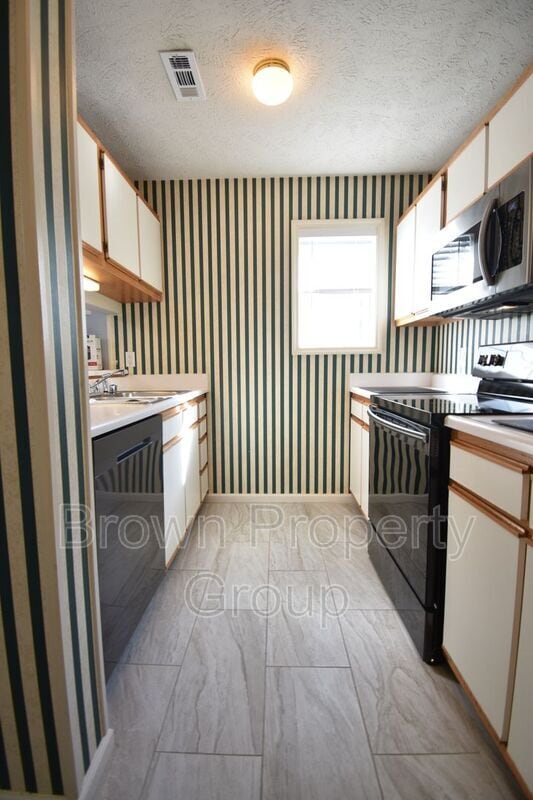 Building Photo - 295 Warton Ln