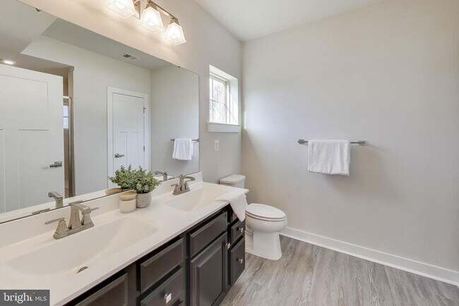 Building Photo - 10020 Ruffian Wy