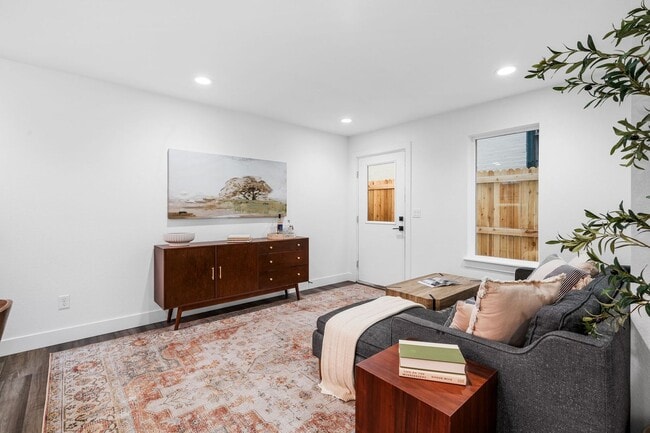 Building Photo - 1570-1574 Gilpin St