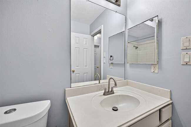 Building Photo - 4002 Teal Run Pl Ct