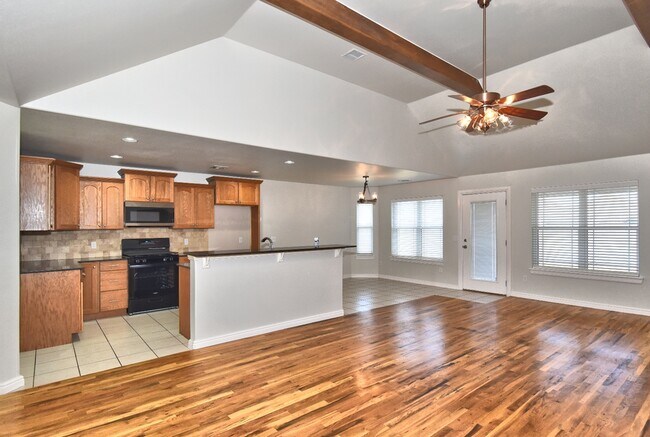 Building Photo - 18509 E 46th St