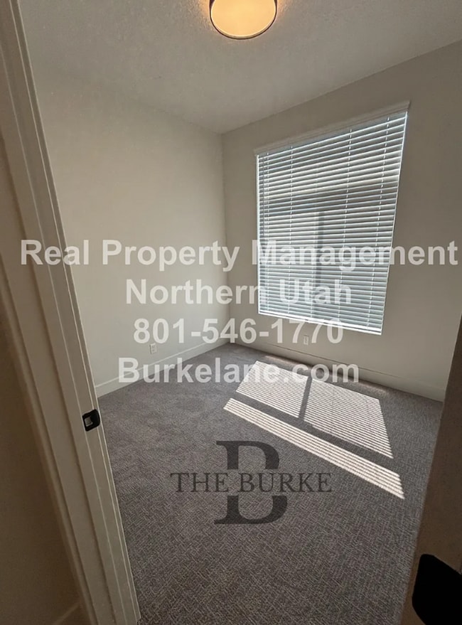 Building Photo - Newly Built 3 Bed 2.5 Bath Townhouse