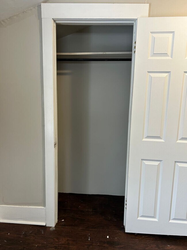 Building Photo - 9-11 N 4th St.