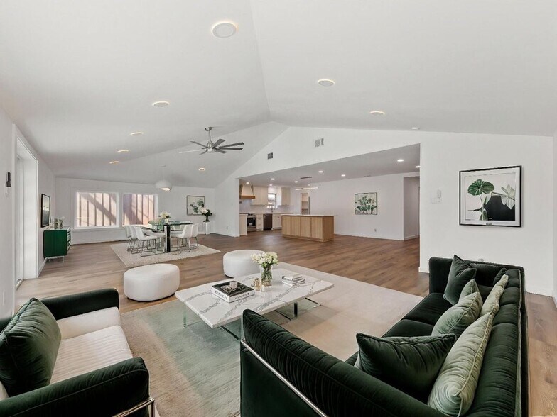 Building Photo - 3616 Woodleigh Dr