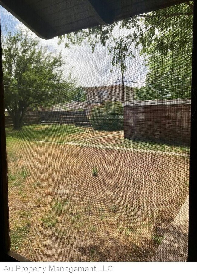 Building Photo - 2 br, 1 bath House - 2804 DUNCAN UNIT A