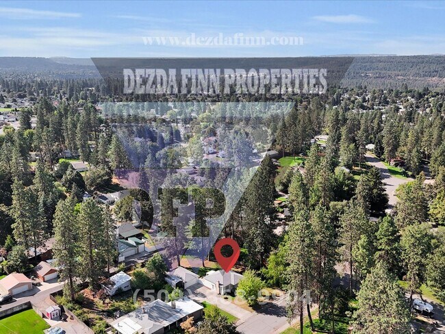 Building Photo - Charming Shadle District 3 bedroom with RV...
