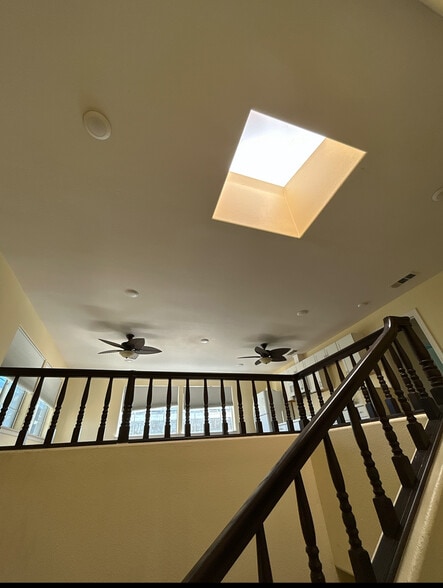 Building Photo - 30605 Sorrel Ln