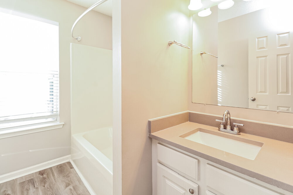 Building Photo - 3044 Hawick Commons Dr