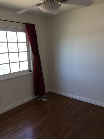 Bedroom 3 - 1712 E Broadway