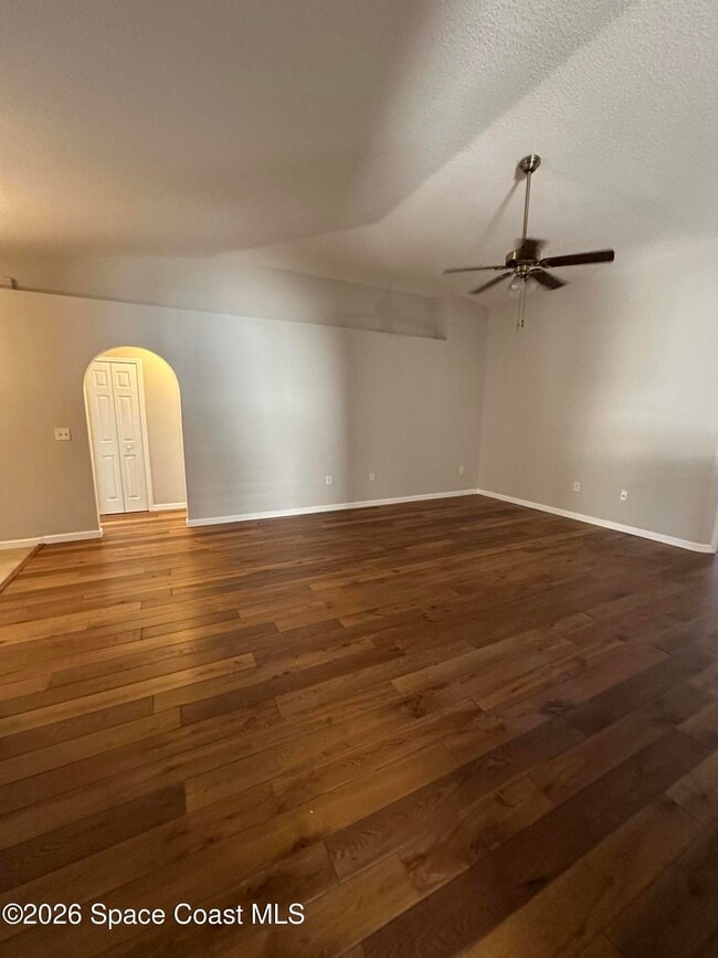 Building Photo - 5070 Spinet Dr