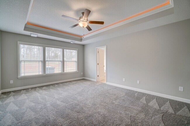 Building Photo - Wonderful Home On Large Lot, District 5 Schools