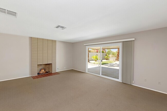 Building Photo - 72896 Tamarisk St