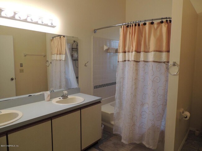 Building Photo - 8055 Creedmoor Dr