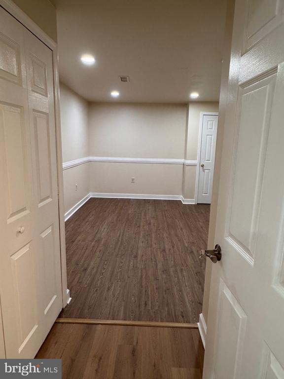 Building Photo - 14789 Edison Ct