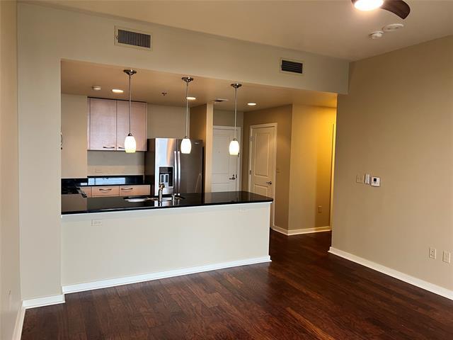 Building Photo - 1200 Main St