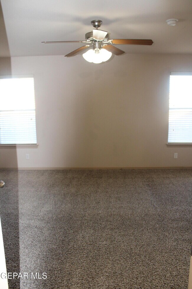 Building Photo - 2416 Escape Point St