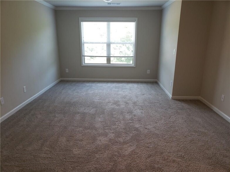 Building Photo - 6056 Fair Winds Cv