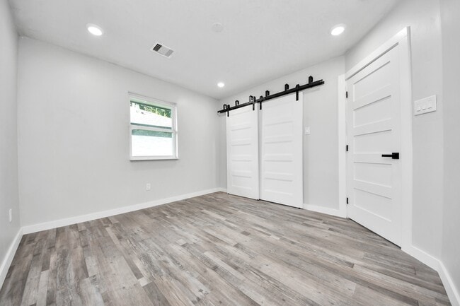 Building Photo - 6201 Batterson St
